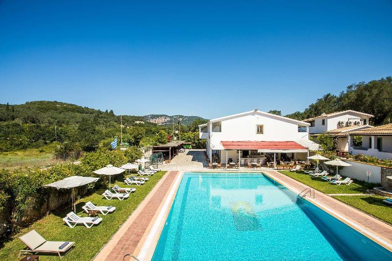 Paradise Inn Liapades Corfu Exterior foto